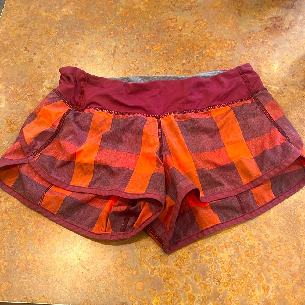 Lululemon Shorts Sz 4 EUC